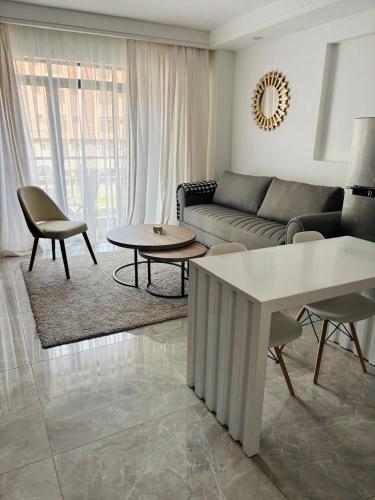 City Oasis Gardens Charming One Bed