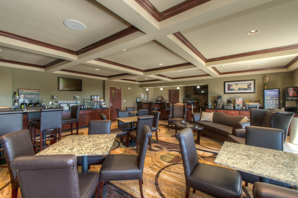 Cobblestone Inn and Suites Holyoke - photo 39