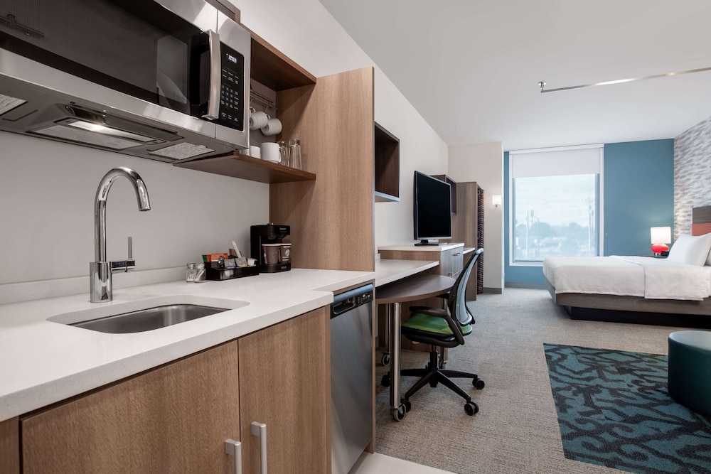 Home2 Suites by Hilton Calhoun - photo 12