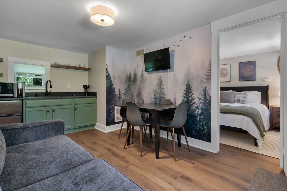 The Aurora Inn & Cottages - photo 101
