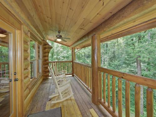 Bearly Lovers By Colonial Properties - last minute hotel in Sevierville