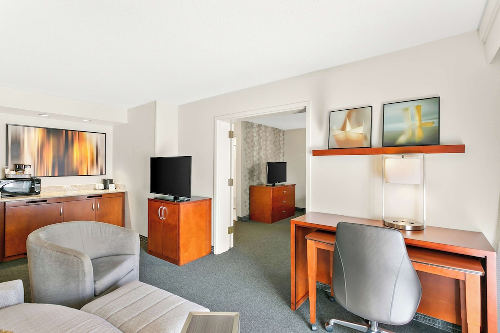 Sonesta Select Greenbelt College Park - photo 17