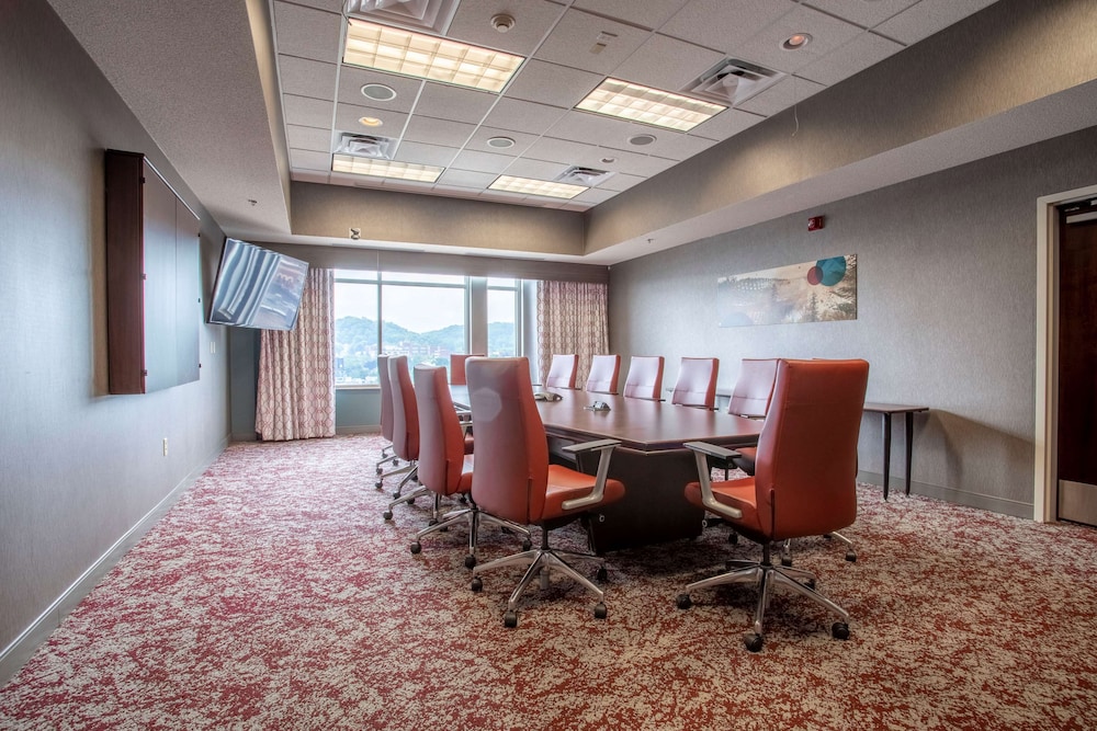 Hilton Garden Inn Mankato Downtown - photo 25