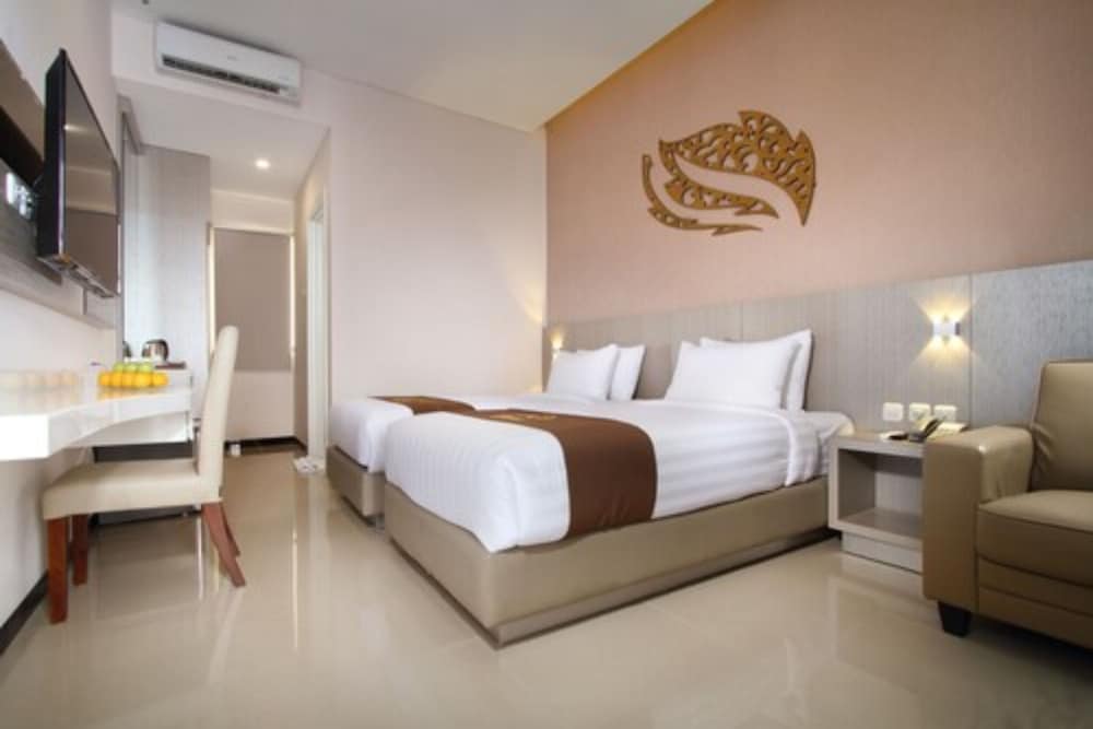 Gets Hotel — Malang — photo 5