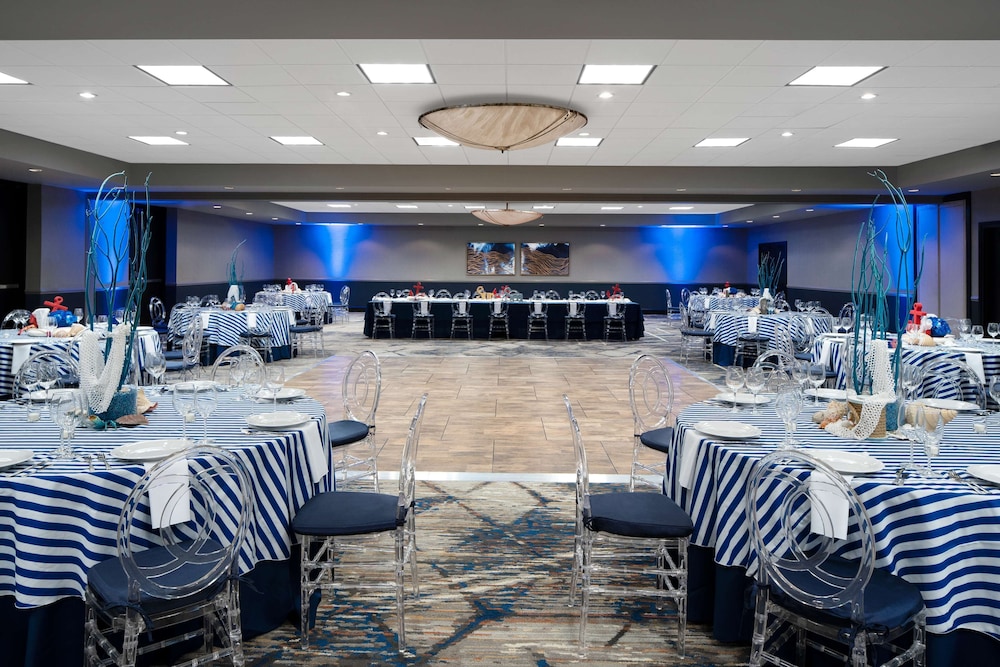 The Alloy King of Prussia a DoubleTree by Hilton - photo 53