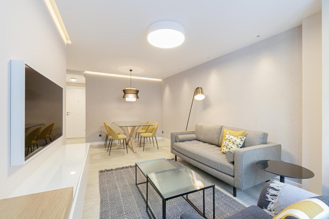 Premium Home El Corte Ingles Parking — 4-Star Luxury Hotel in Vigo, Spain