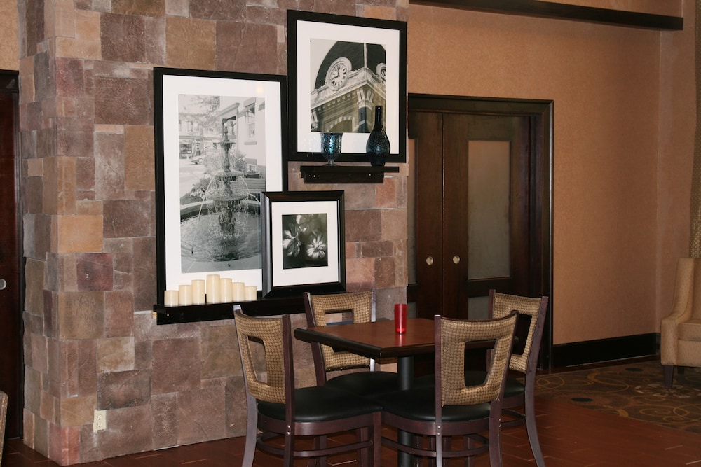 Hampton Inn & Suites Birmingham Pelham - photo 4