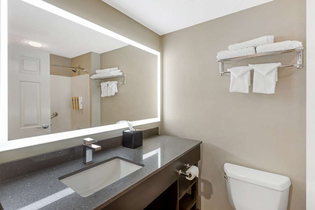 Best Western Plus Grant Creek Inn - photo 62