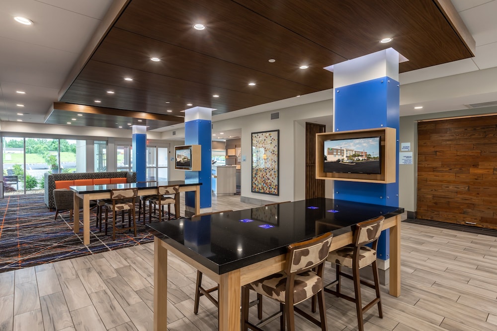 Holiday Inn Express & Suites Greenville S Piedmont by IHG - photo 55