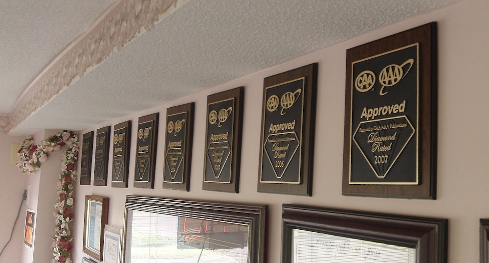 Milan Garden Inn in Niagara Falls, Canada