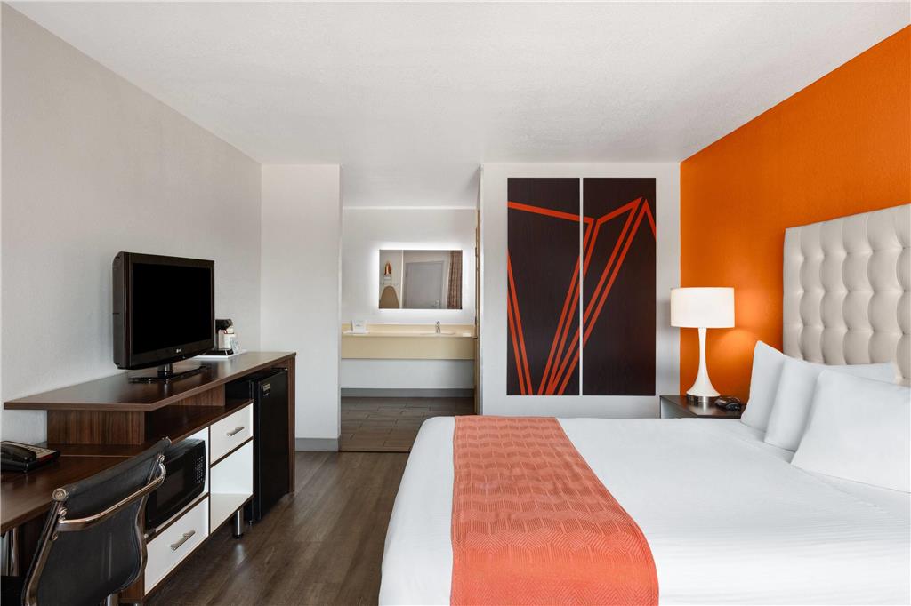 Howard Johnson by Wyndham Modesto Ceres - photo 15