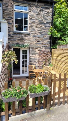 Ty Golchi Cosy traditional cottage in Corris — 4-Star Luxury Hotel in Corris, United Kingdom