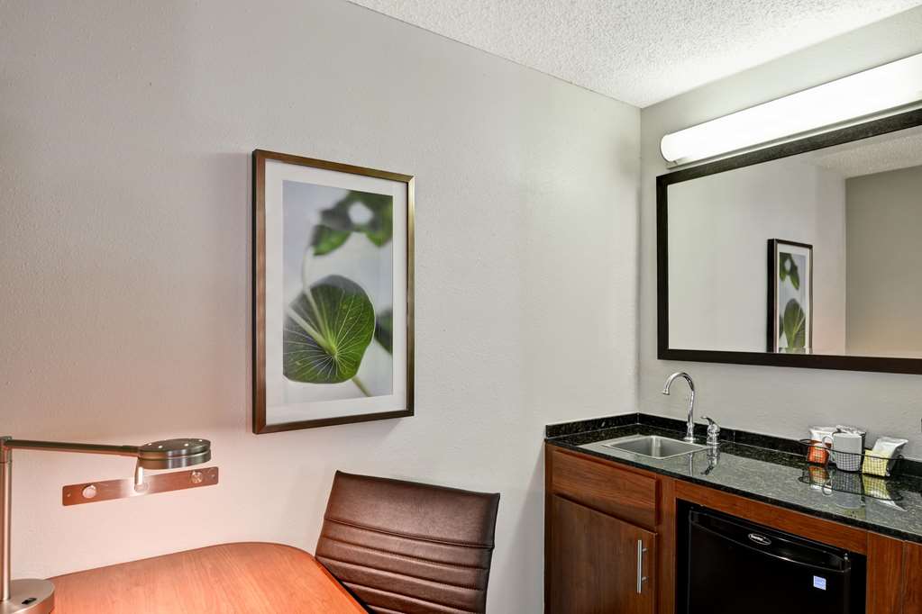 Hyatt Place Birmingham Hoover - photo 40