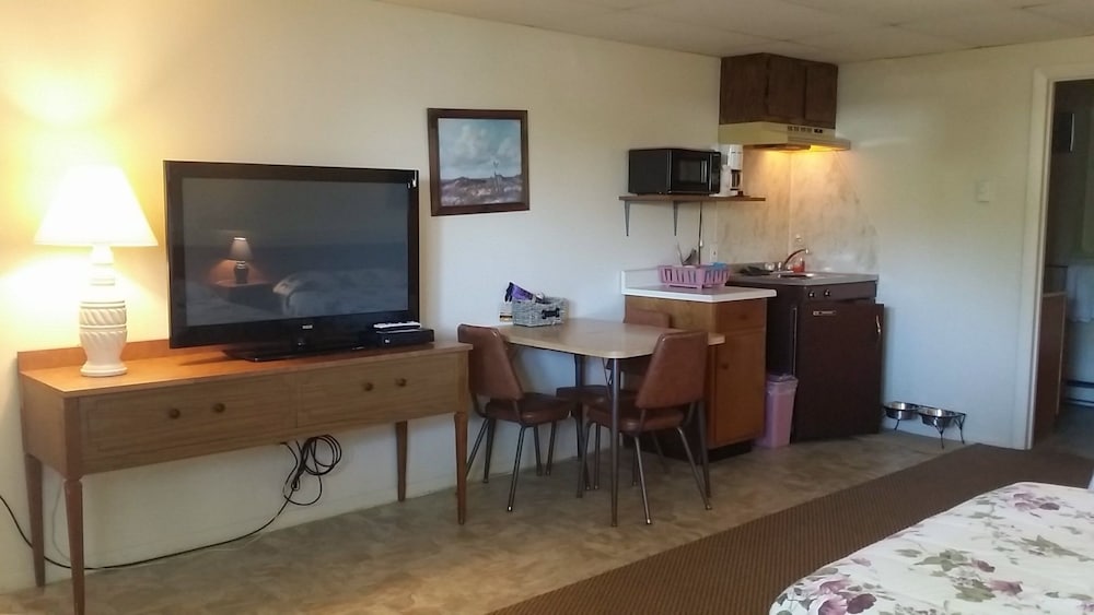 The Inn Between the Beaches - photo 14