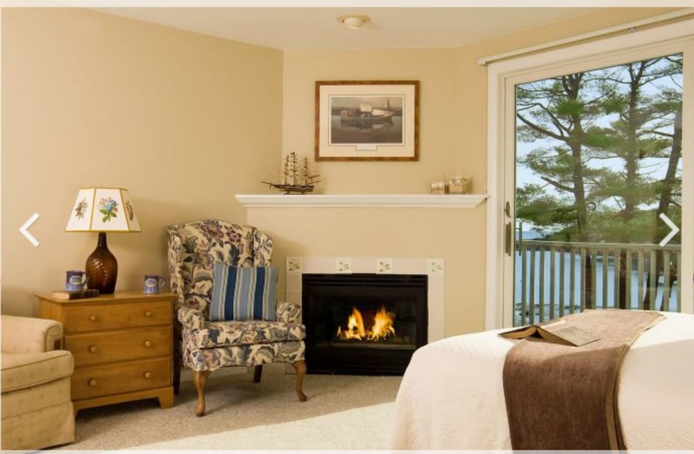 Dockside Guest Quarters & Restaurant - photo 8
