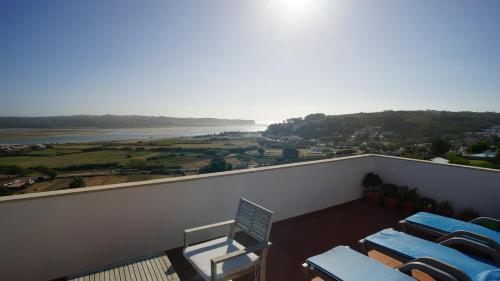 Casa Feliz Obidos Lagoon and sea view — 4-Star Luxury Hotel in Foz Do Arelho, Portugal