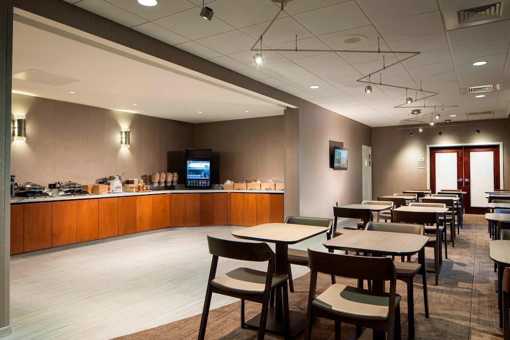 Springhill Suites By Marriott Chicago Lincolnshire - photo 15