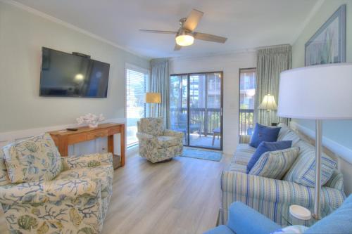 Tilghman Beach & Racquet Club 318 by RedAwning — 4-Star Luxury Hotel in North Myrtle Beach, United States