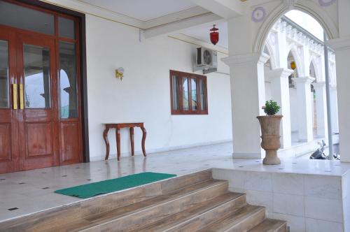 Hotel SunShine Palace — hotel in Chotila