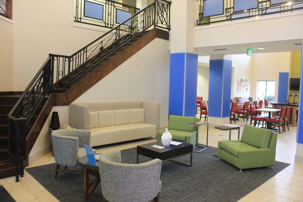 Holiday Inn Express Corydon by IHG - photo 54