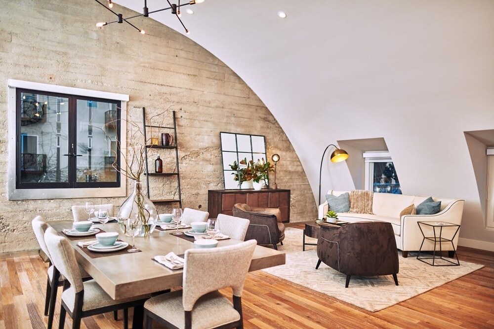 Urban Luxe Loft — Healdsburg — photo 3