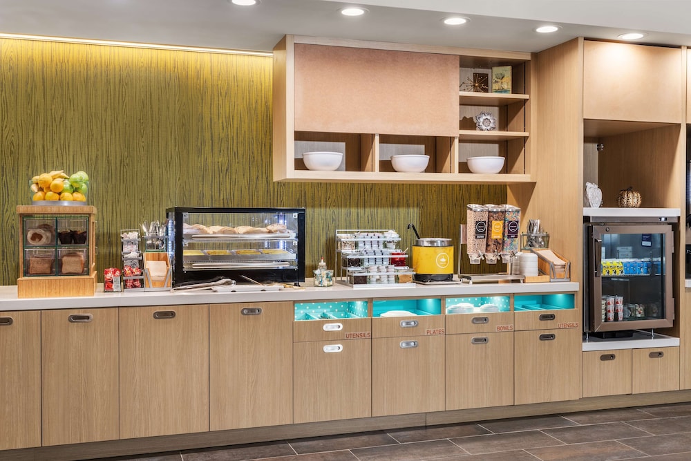 Home2 Suites by Hilton Cedar Rapids Westdale - photo 30
