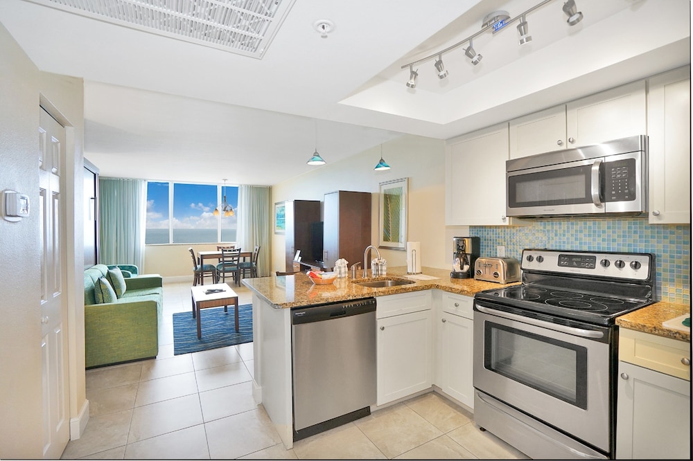 Hollywood Beach Tower - photo 19