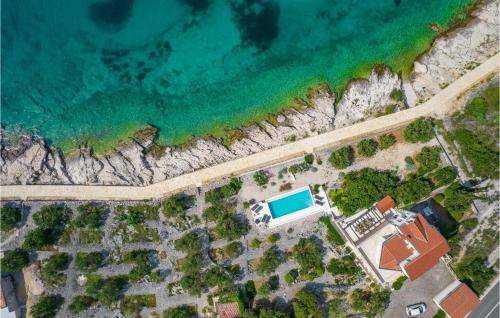 Six Bedroom Holiday Home In Primosten — 4-Star Luxury Hotel in Primosten, Croatia