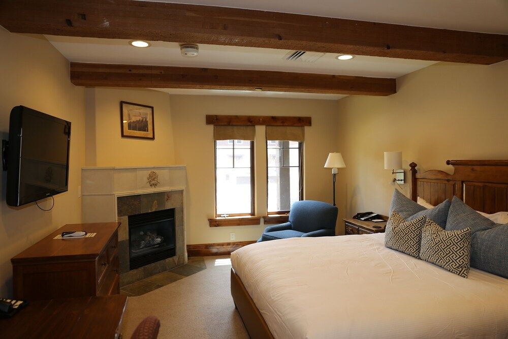 Four Bedroom Suite 4 Apartment Hotel by Redawning - photo 13
