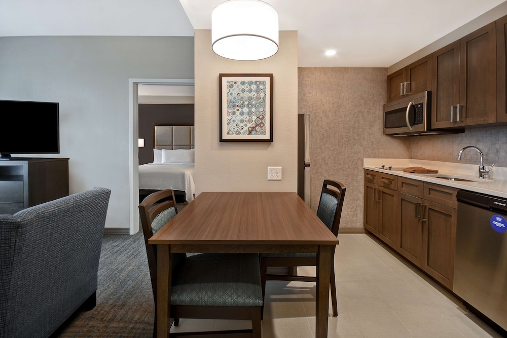 Homewood Suites by Hilton Orlando at Flamingo Crossings - photo 11