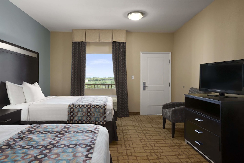 Days Inn & Suites by Wyndham Gonzales TX - photo 10