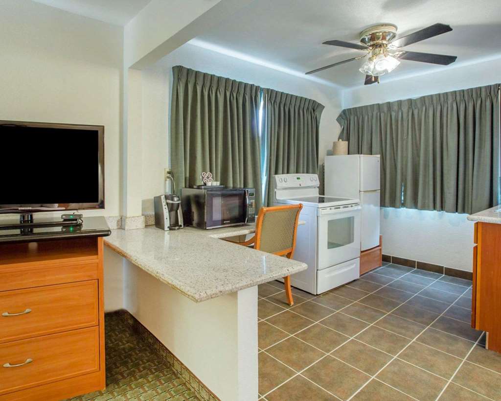 Rodeway Inn Newport - photo 22