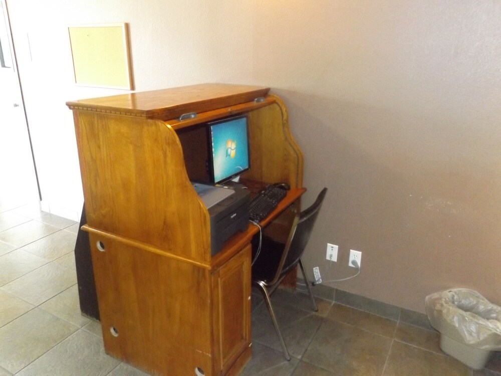 Sierra Vista Extended Stay - photo 23