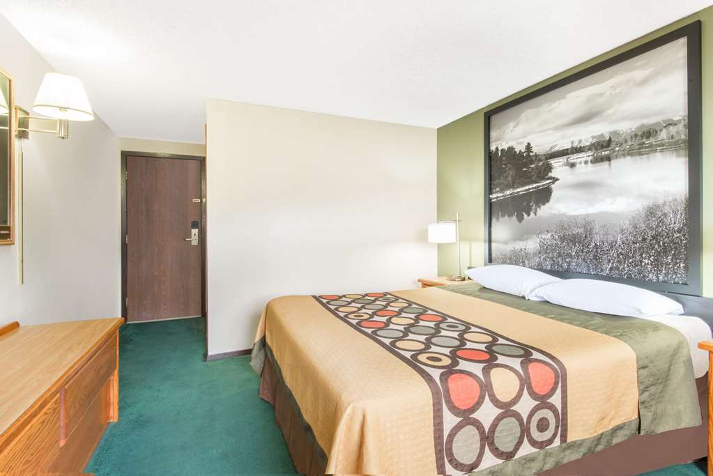 Super 8 by Wyndham Buffalo - photo 12