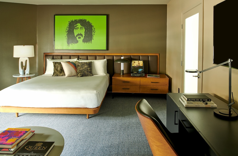Hotel Ziggy on Sunset - photo 10