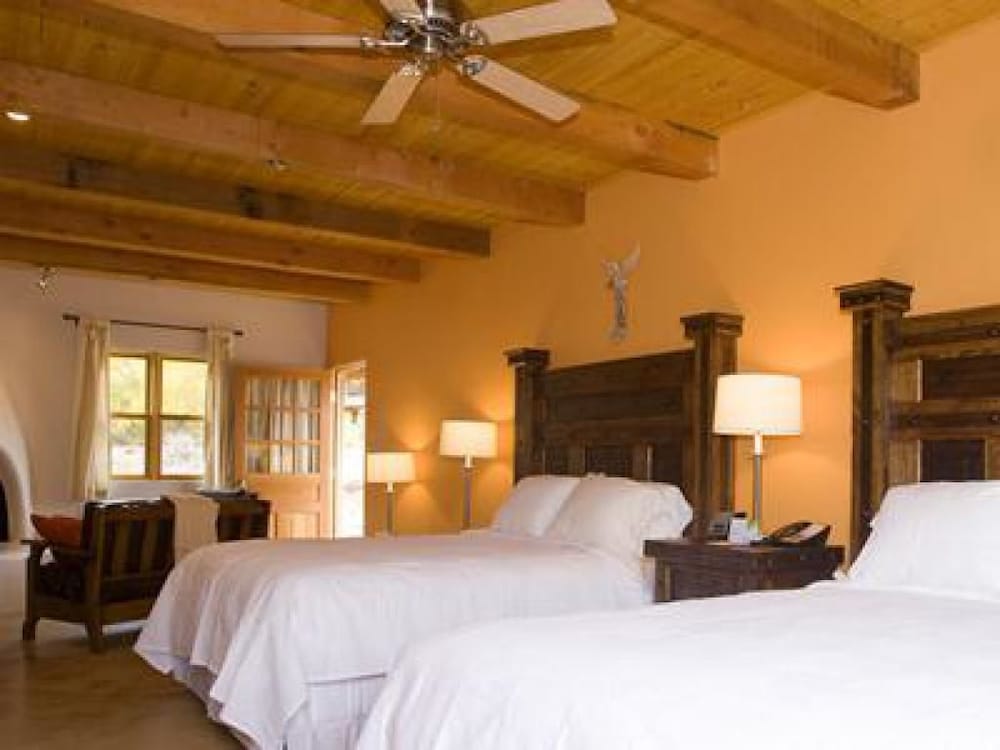 The Abiquiu Inn - photo 13