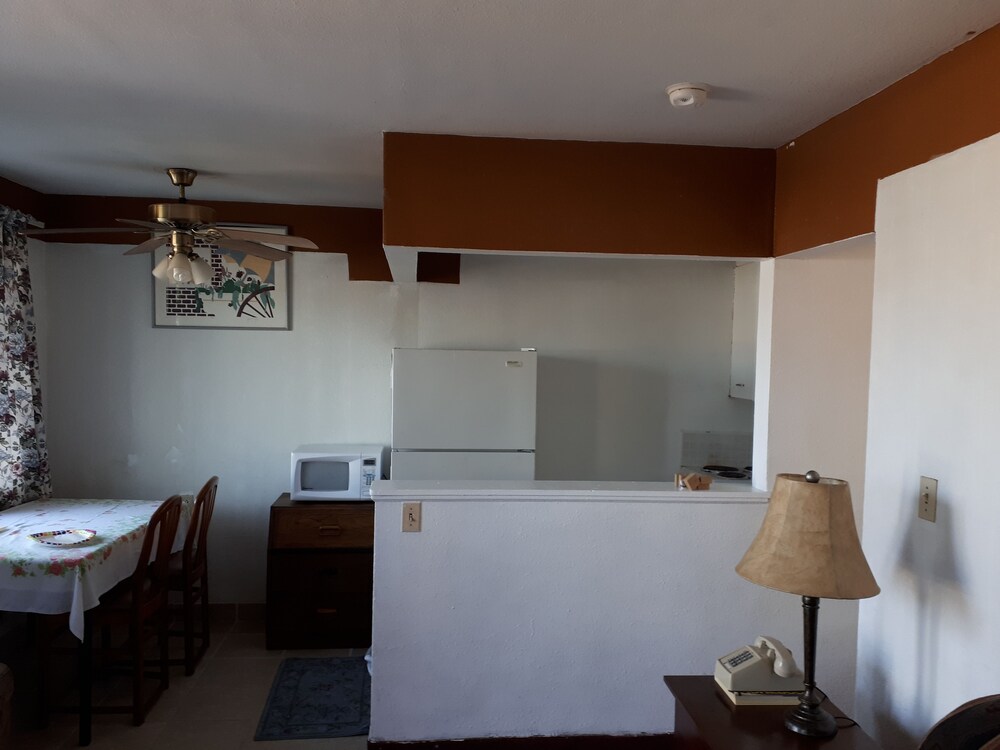 Sundowner Motel - photo 8