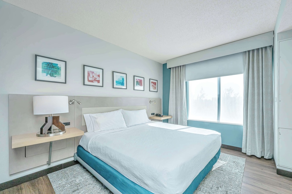 Hilton Garden Inn Charleston Airport - photo 11