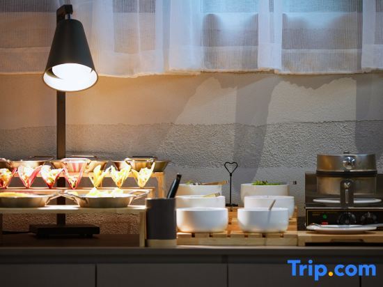 Atour Light Hotel Nanjing Station Hongshan Zoo — 4-Star Luxury Hotel in Nanjing, People's Republic of China