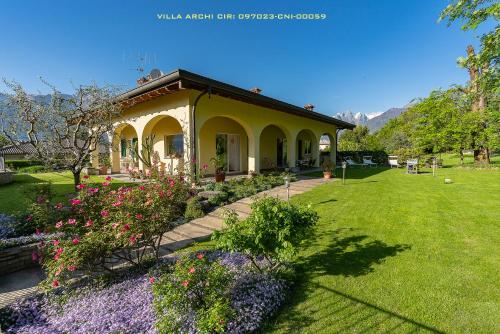 Villa Archi — 4-Star Luxury Hotel in Colico Piano, Italy