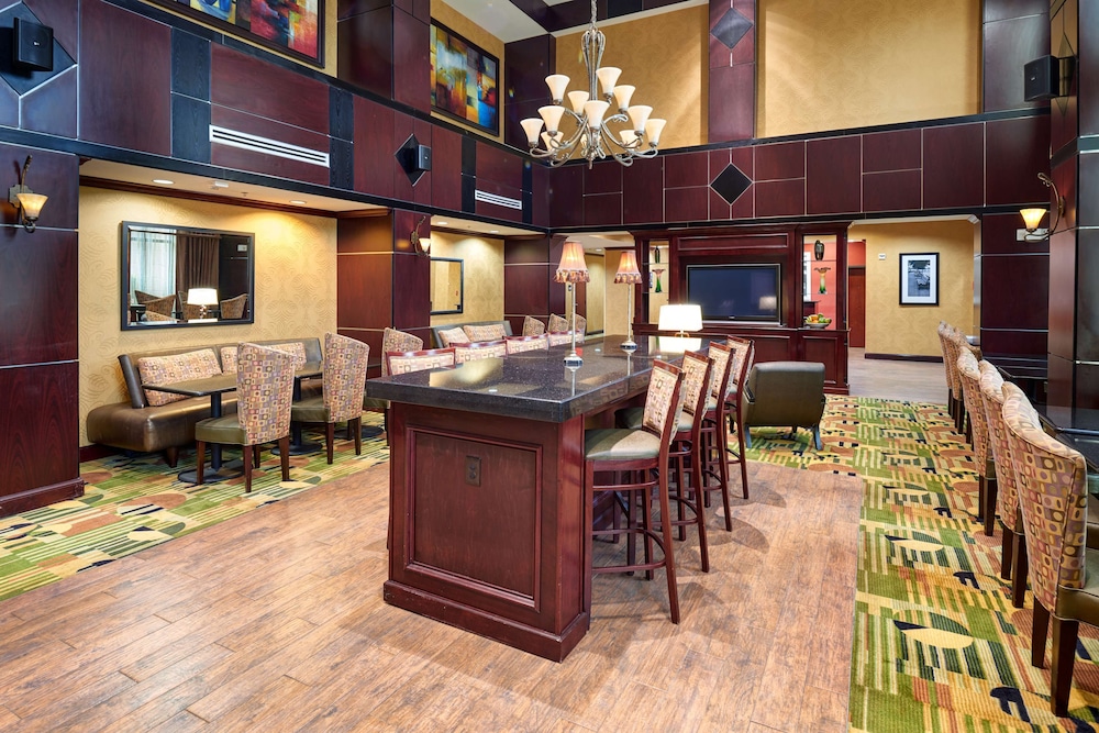 Hampton Inn & Suites Austin South Buda - photo 26