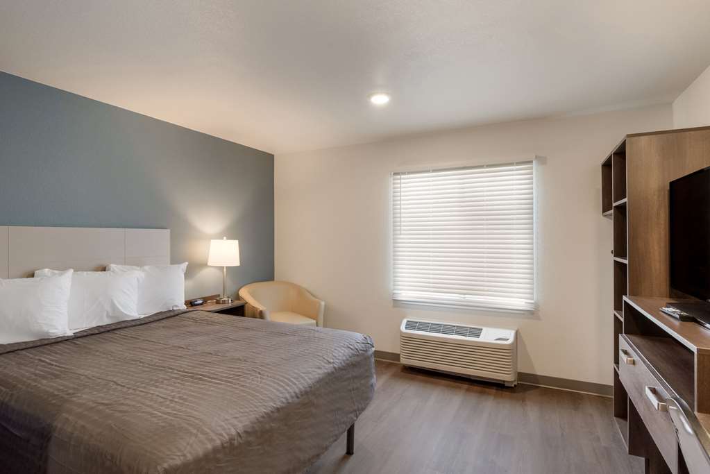 WoodSpring Suites Colorado Springs North Air Force Academy - photo 14