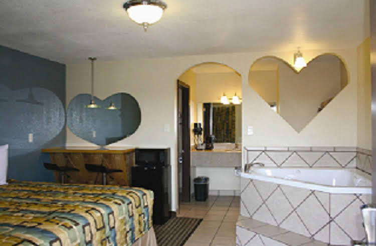 Surfside Inn Suites - photo 18