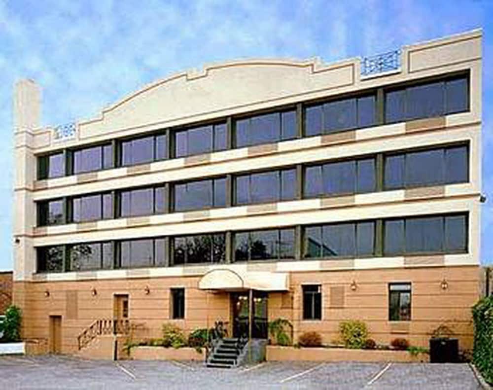 Airway Inn at LaGuardia — hotel in East Elmhurst
