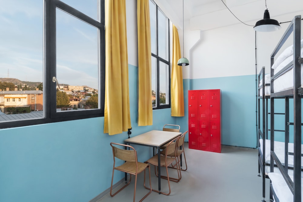 Fabrika Hostel & Suites Hostel