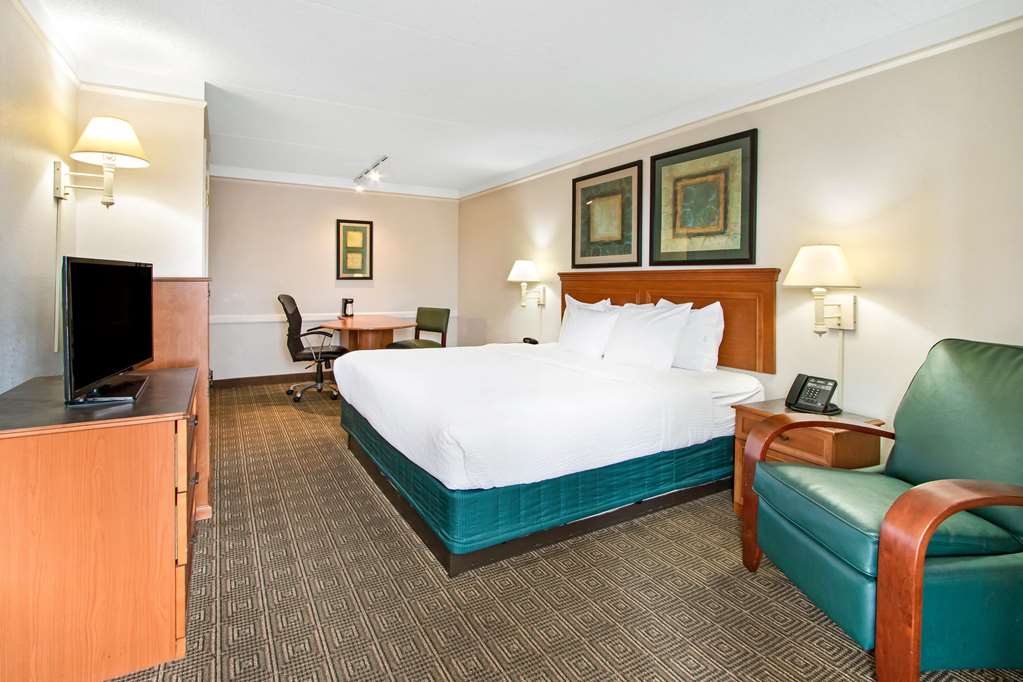 La Quinta Inn by Wyndham Albuquerque Airport - photo 18