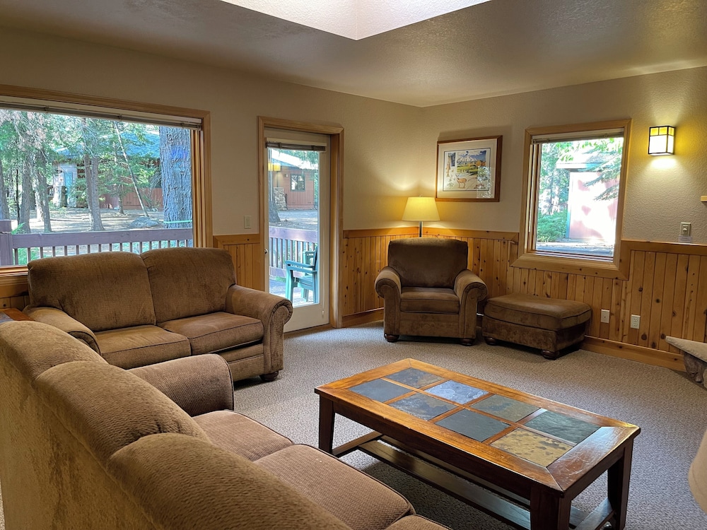 Mount Shasta Resort - photo 8