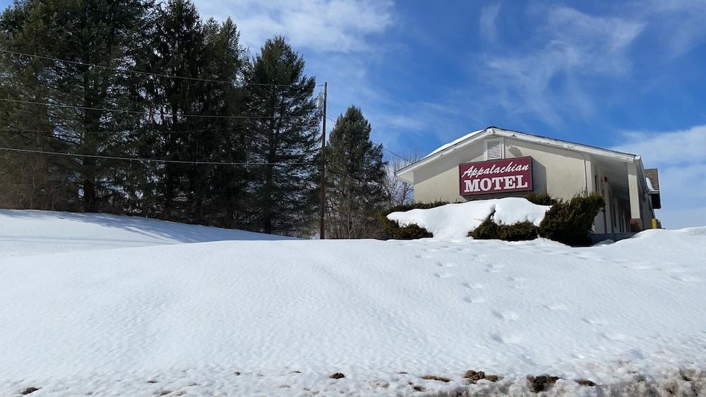 Appalachian Motel - photo 4