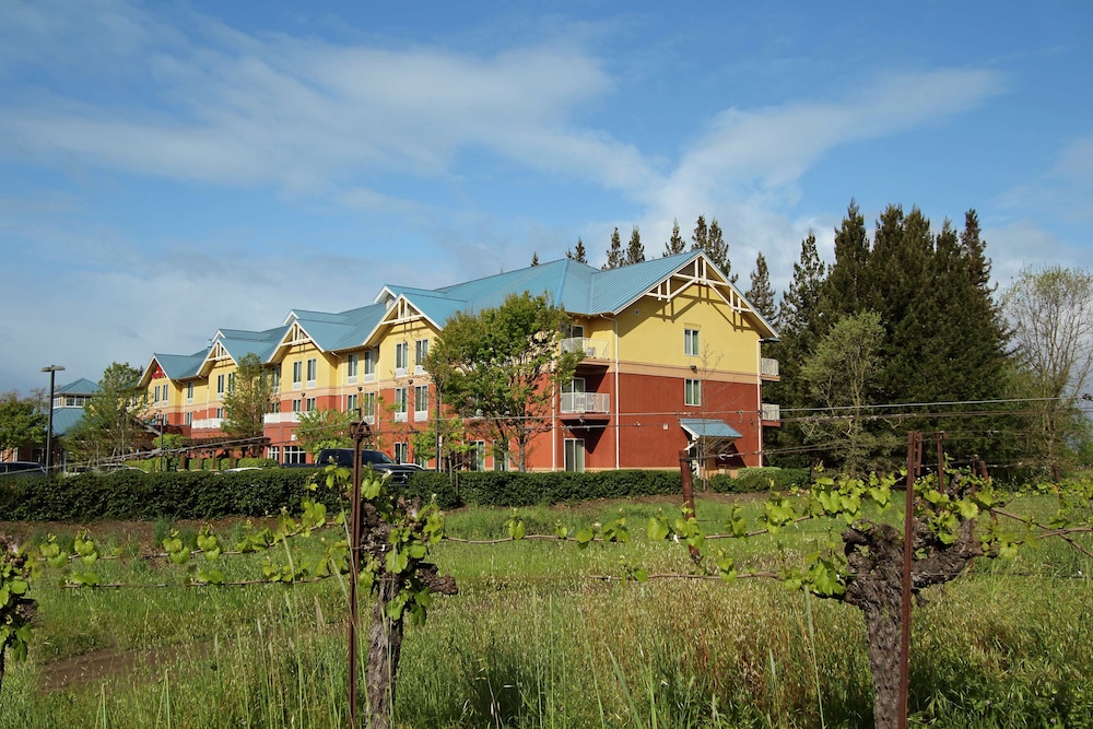 Hilton Garden Inn Sonoma County Airport - photo 40