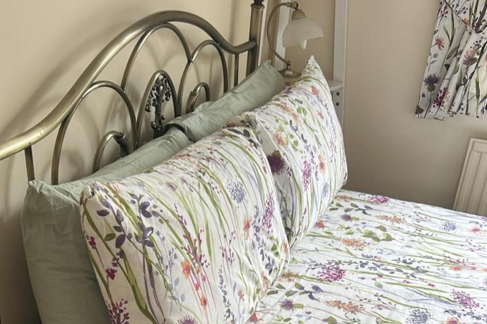 Quackers Seaside Village Petfriendly Parking in King's Lynn, United Kingdom